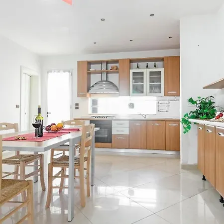 Dimora Via Vecchia Alimini Dom wakacyjny *